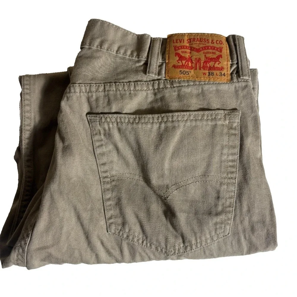 Levi's 505 Jeans Mens 38x34 Brown 5 Pockets Streetwear Flat Front Straight Leg
